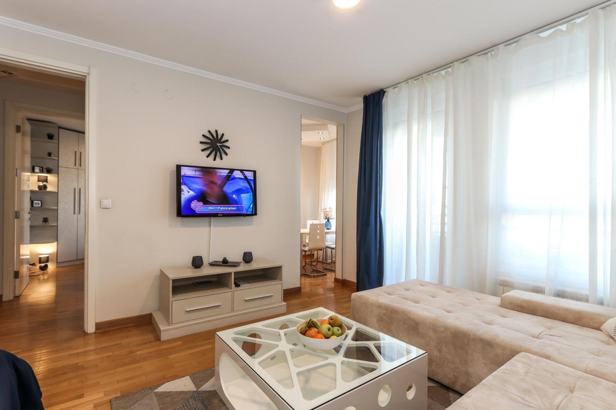 New Belgrade Apartments, Parking 5 Eur Per Day Экстерьер фото