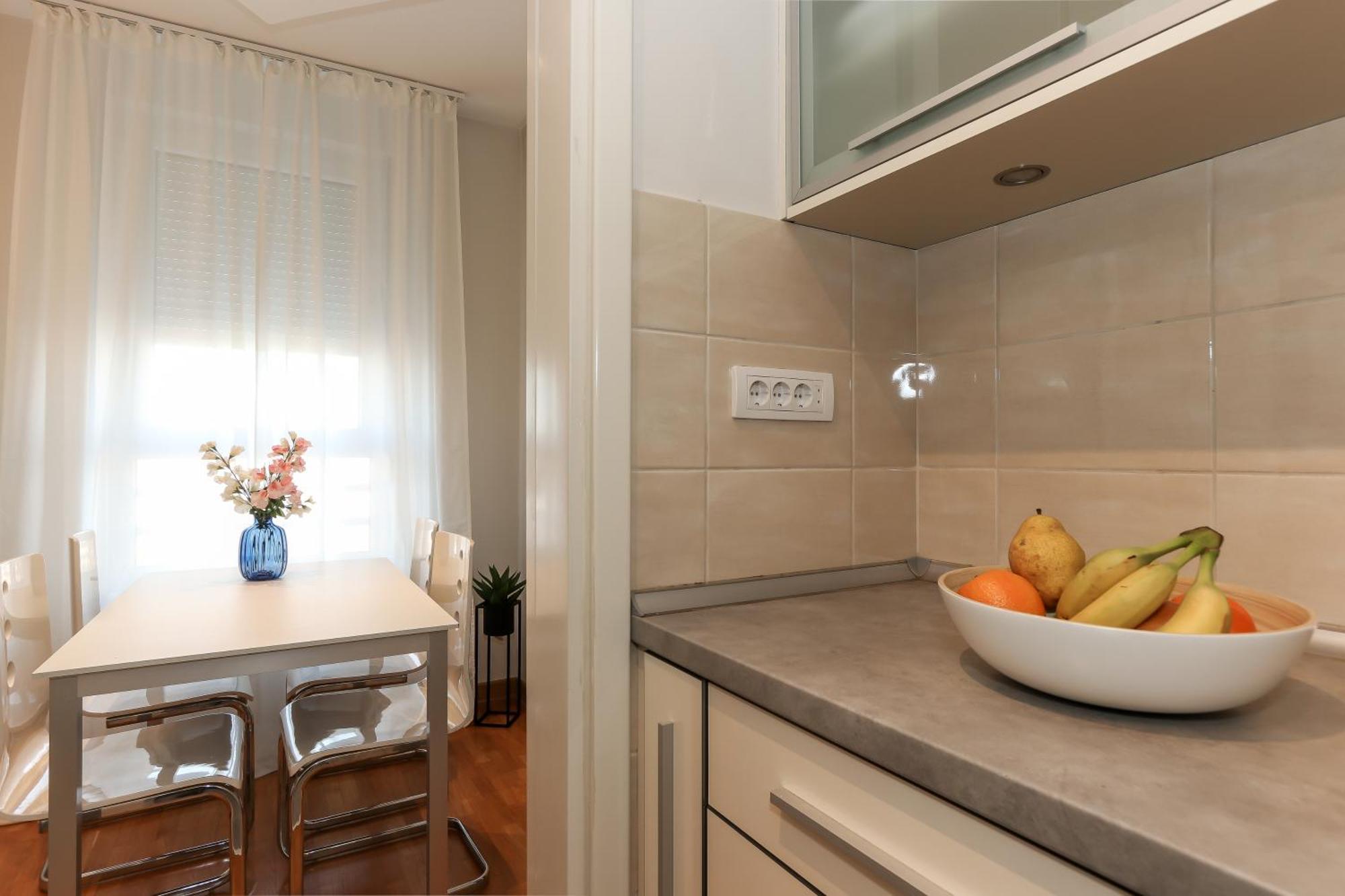 New Belgrade Apartments, Parking 5 Eur Per Day Номер фото
